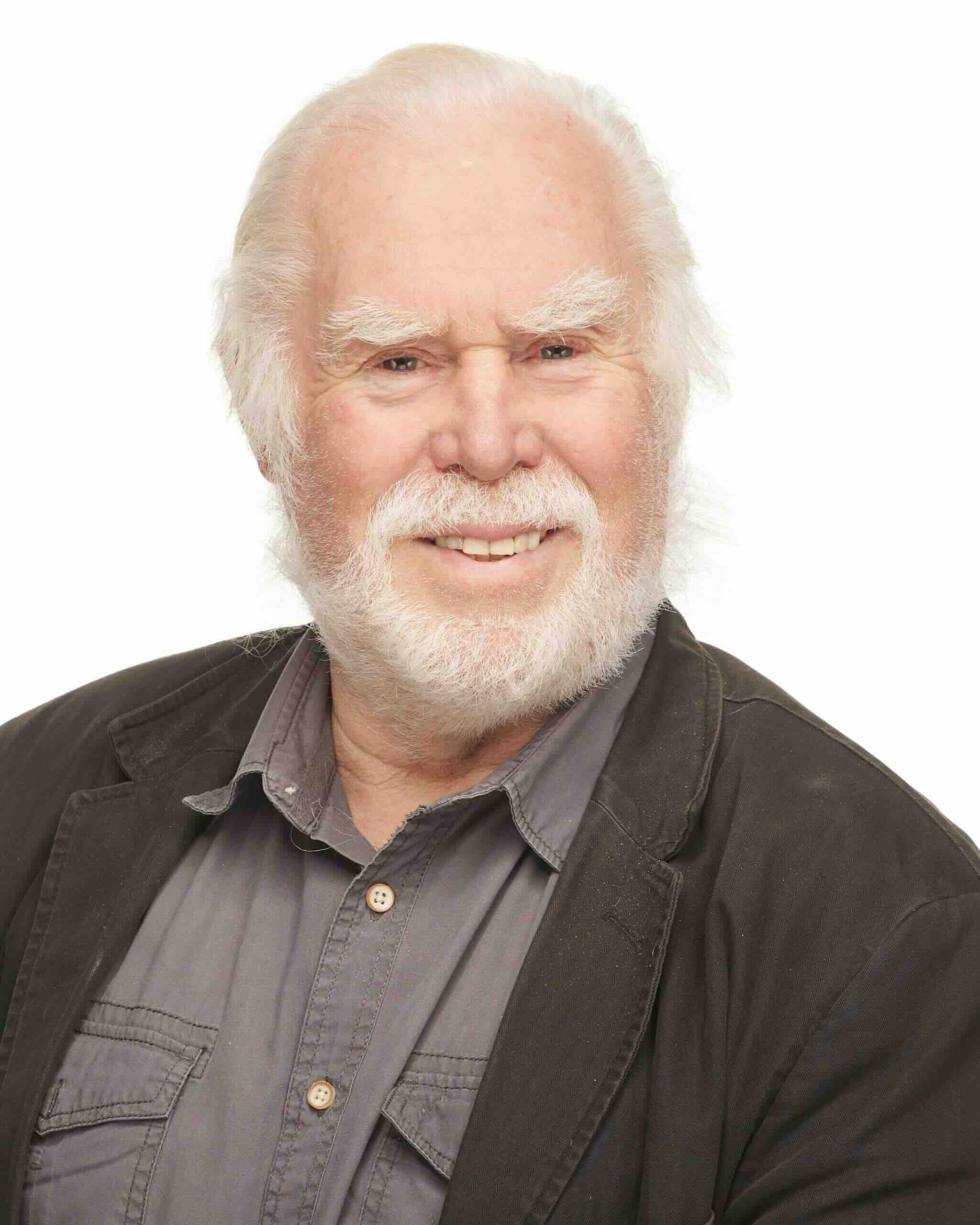 Porträt von Dr. Jochen Timmermann, Gründer und Facharzt für Psychosomatische Medizin und Psychotherapie.